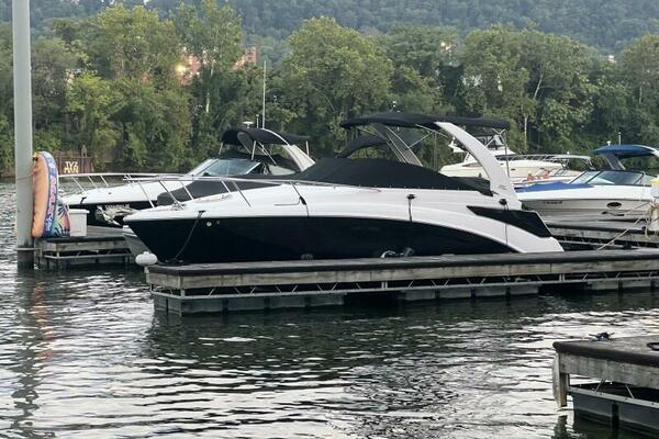 26ft Regal Yacht For Sale