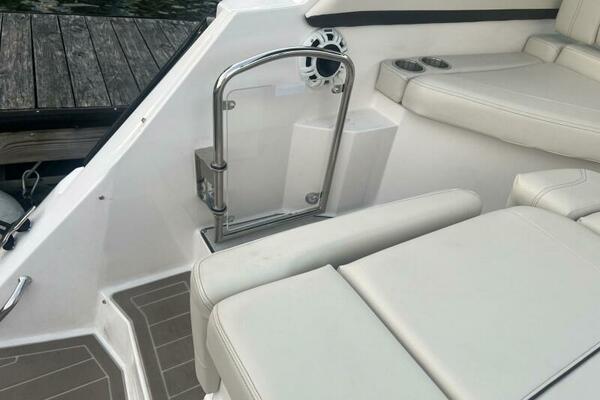 26ft Regal Yacht For Sale