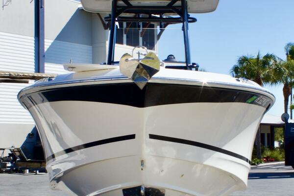23ft Boston Whaler Yacht For Sale