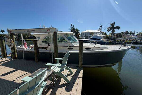 Back Cove 34O Yacht For Sale