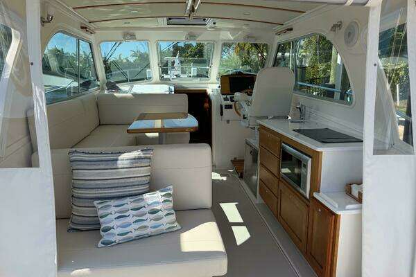 Back Cove 34O Yacht For Sale