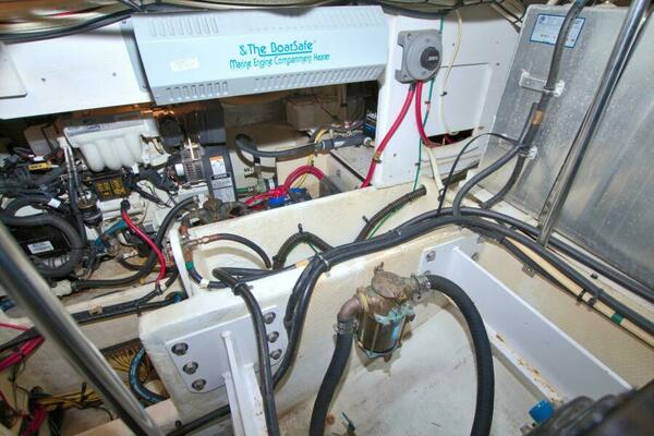 Star of the Sea 39ft Silverton Yacht For Sale