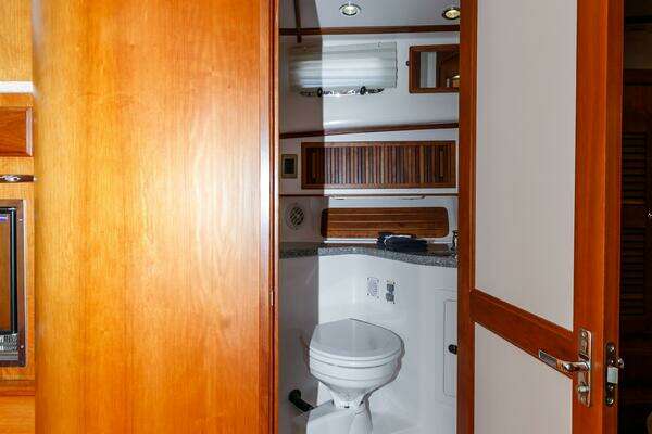 Sabre Sedan Yacht For Sale