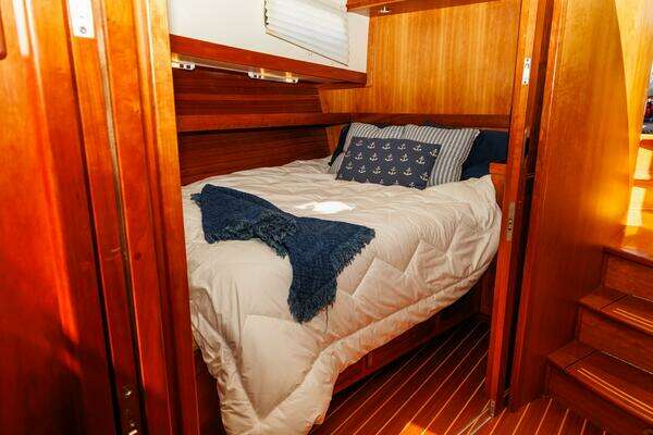 Sabre Sedan Yacht For Sale