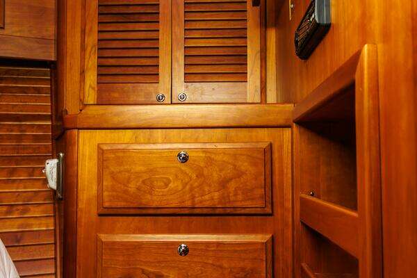 Sabre Sedan Yacht For Sale