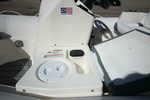 Boat Show Special Pricing 11ft Zodiac Yacht For Sale