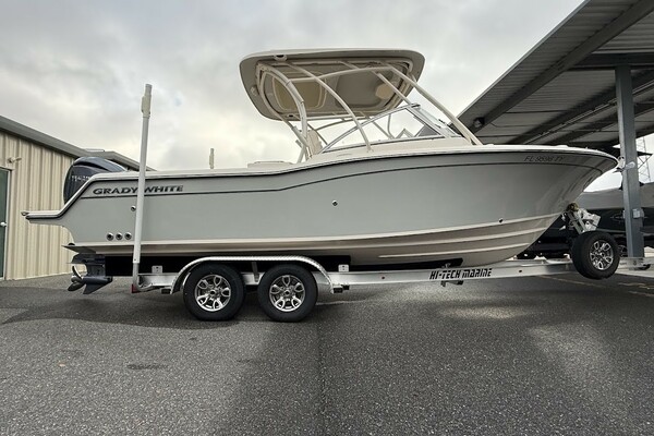 23ft Grady White Yacht For Sale