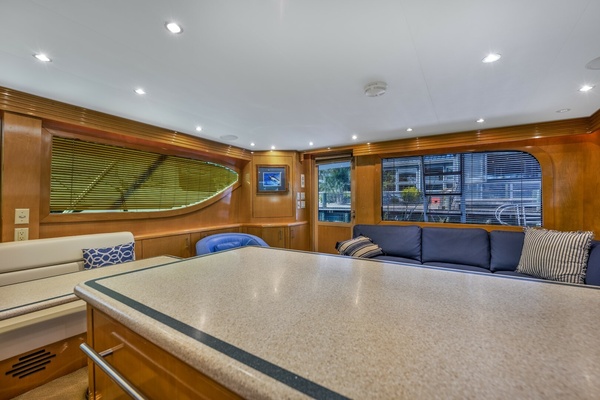 Good Medicine 55ft Hatteras Yacht For Sale
