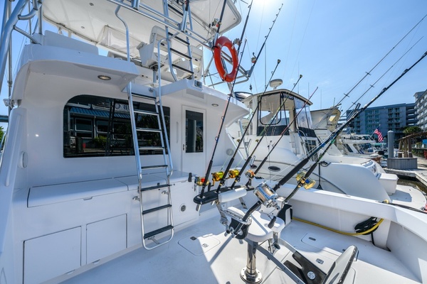 Good Medicine 55ft Hatteras Yacht For Sale