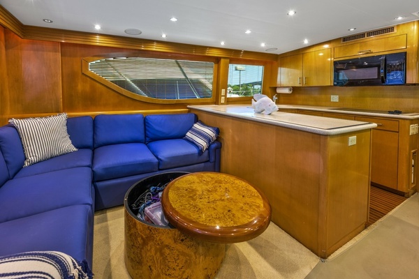 Good Medicine 55ft Hatteras Yacht For Sale