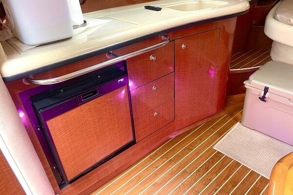 My Rose 32ft Sea Ray Yacht For Sale