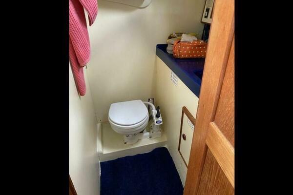 33ft Pearson Yacht For Sale