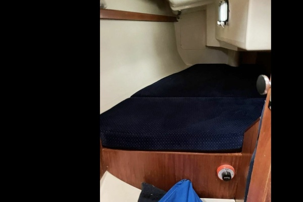 33ft Pearson Yacht For Sale