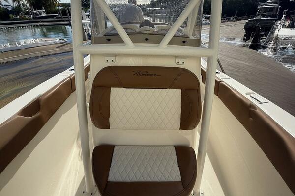 20ft Pioneer Yacht For Sale