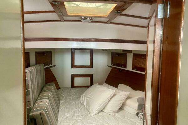 Mast & Mallet  Yacht For Sale