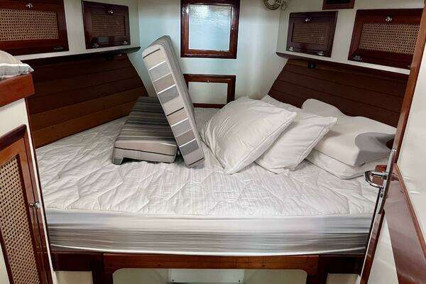 Mast & Mallet  Yacht For Sale