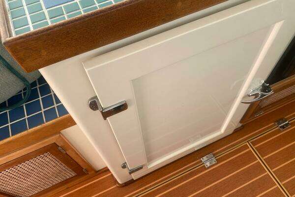 Mast & Mallet  Yacht For Sale