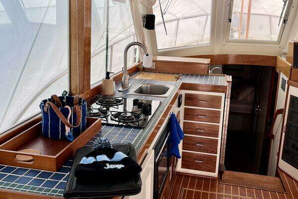 Mast & Mallet  Yacht For Sale