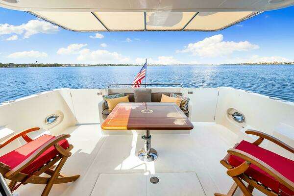 Hampton 558 Pilothouse Yacht For Sale
