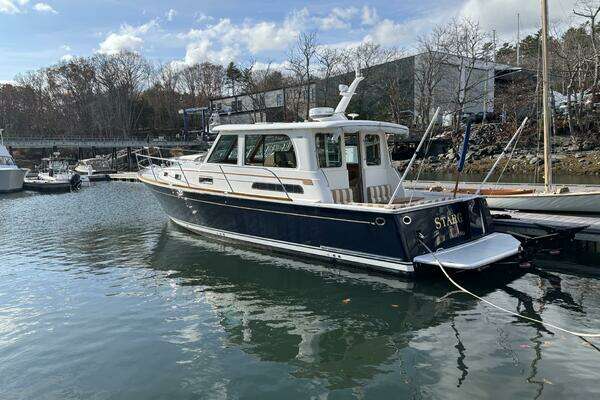 Sabre 40 Sedan Yacht For Sale