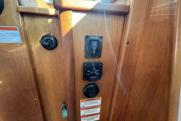 Sabre 40 Sedan Yacht For Sale