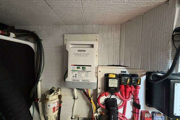 Sabre 40 Sedan Yacht For Sale