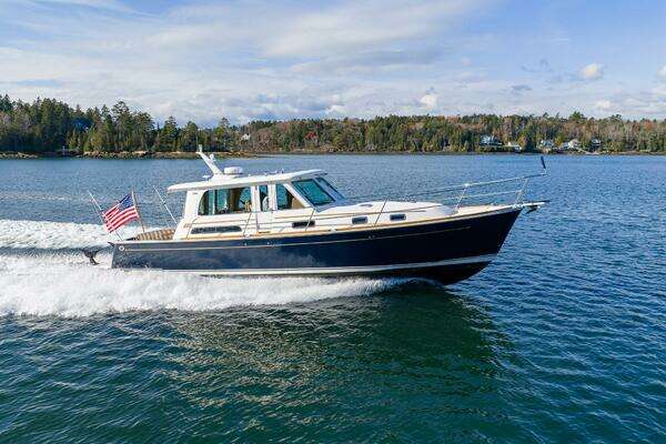 Sabre 40 Sedan Yacht For Sale