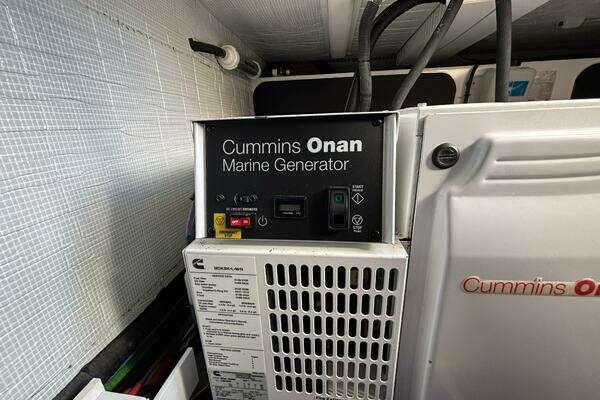 Sabre 40 Sedan Yacht For Sale