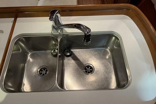 36ft Beneteau Yacht For Sale