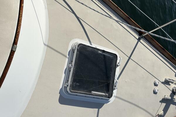 foredeck hatch
