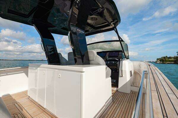 Pardo Yachts 38 OB Yacht For Sale