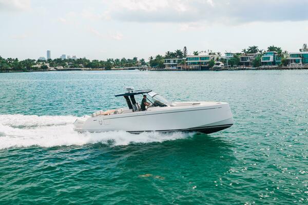 38ft Pardo Yachts Yacht For Sale