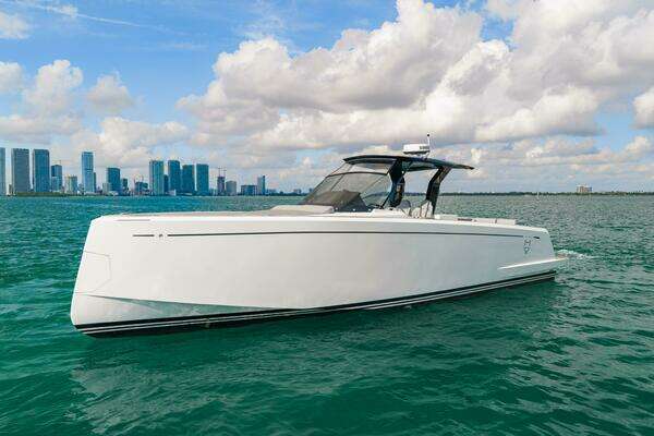 Pardo Yachts 38 OB Yacht For Sale