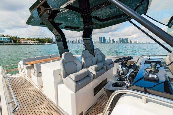 Pardo Yachts 38 OB Yacht For Sale