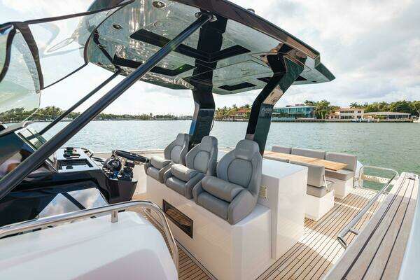 Pardo Yachts 38 OB Yacht For Sale