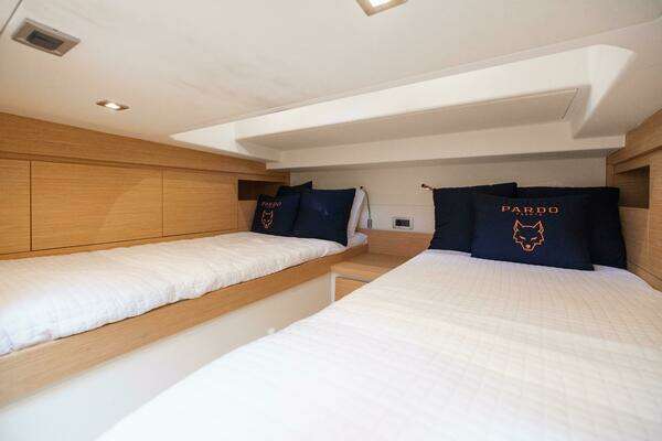 Pardo Yachts 38 OB Yacht For Sale