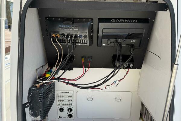 35ft Contender Yacht For Sale