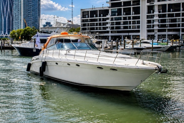 Photo of the 2000 Sea Ray 
