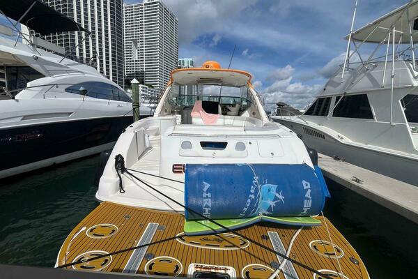 54ft Sea Ray Yacht For Sale