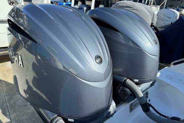 27ft Sea Hunt Yacht For Sale