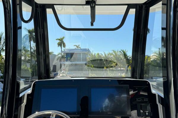 27ft Sea Hunt Yacht For Sale