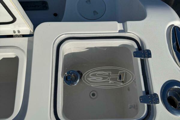 27ft Sea Hunt Yacht For Sale