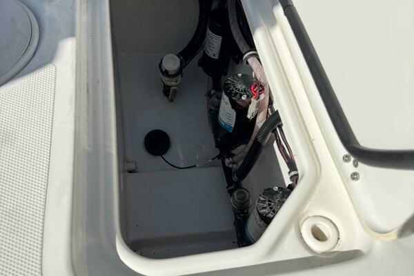 27ft Sea Hunt Yacht For Sale