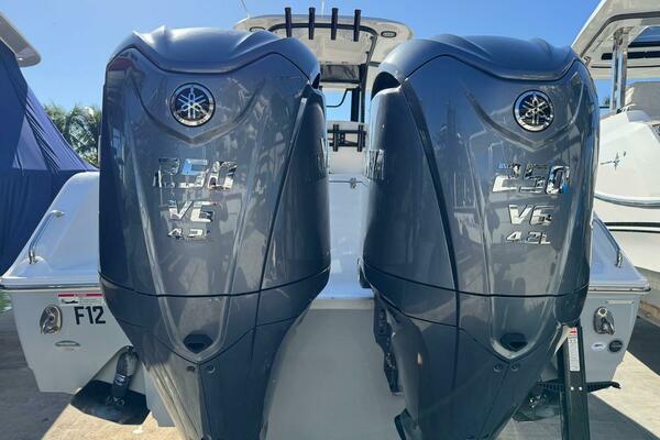 27ft Sea Hunt Yacht For Sale