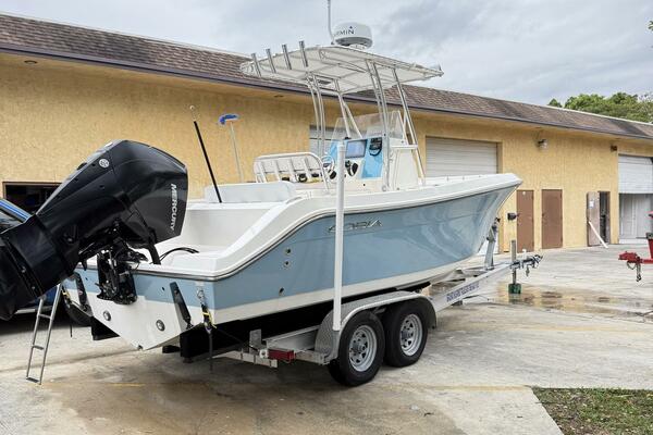 23ft Cobia Yacht For Sale