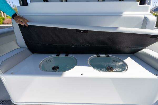 Yellowfin 42 OFFSHORE Yacht For Sale