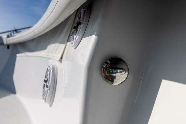 Yellowfin 42 OFFSHORE Yacht For Sale