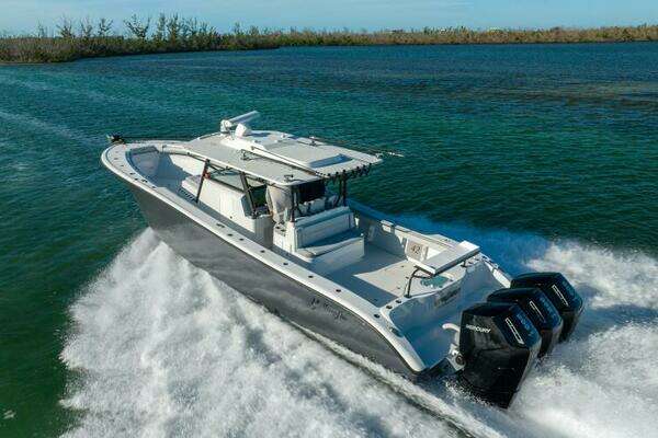 Yellowfin 42 OFFSHORE Yacht For Sale