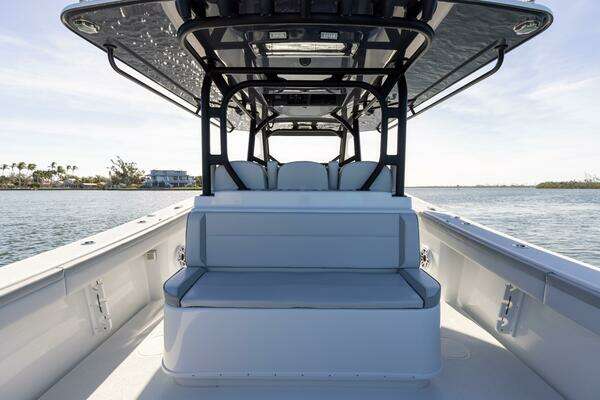 Yellowfin 42 OFFSHORE Yacht For Sale