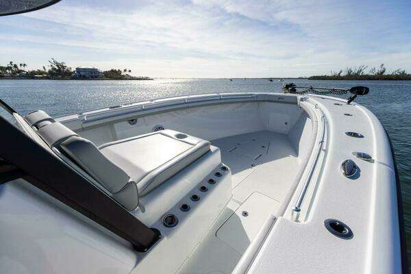 Yellowfin 42 OFFSHORE Yacht For Sale